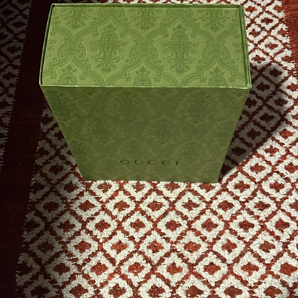 Authentic Gucci Magnetic Gift Box